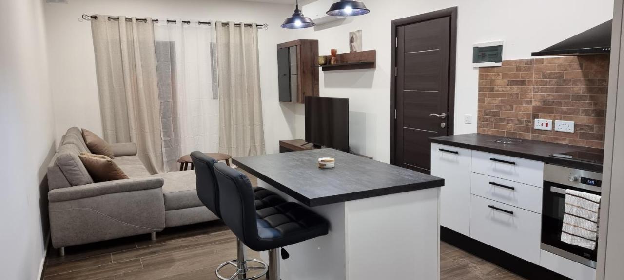 Enjoy And Relax Apartment Mosta Exterior foto